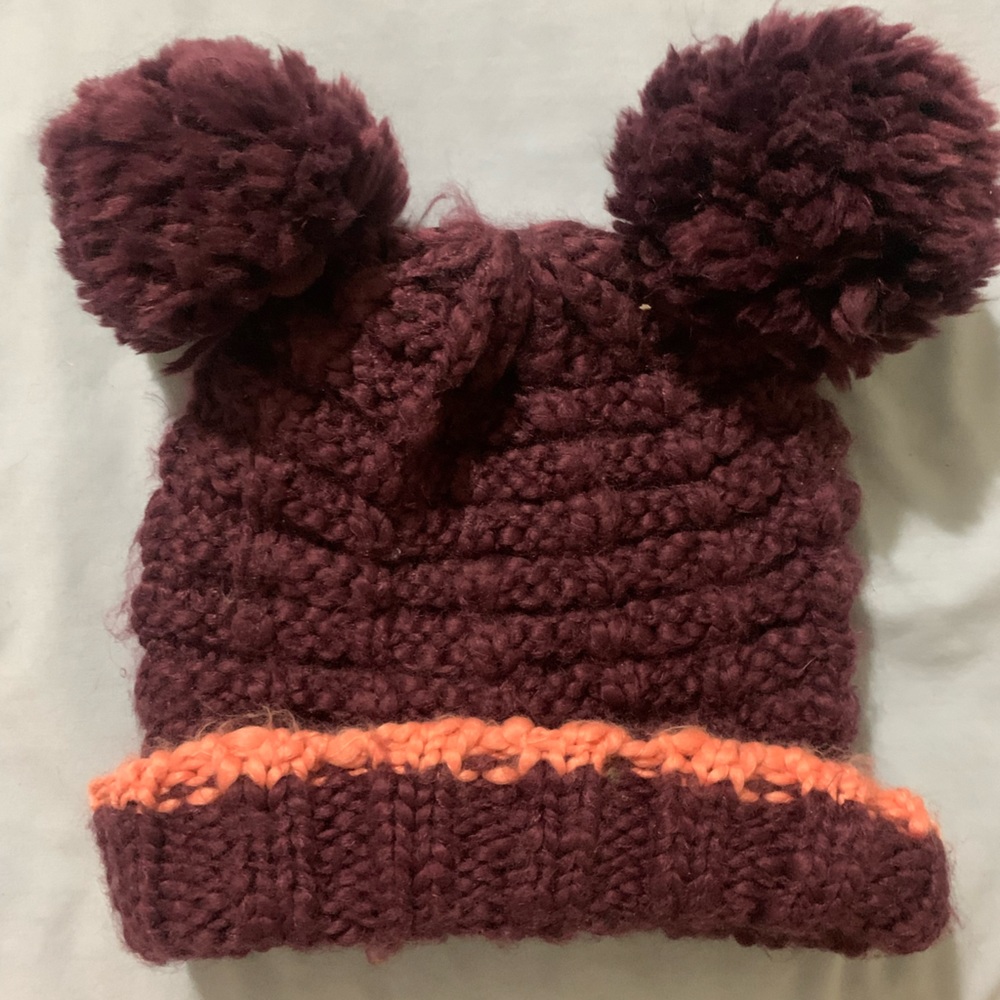 Urban Outfitters super cute bear hat